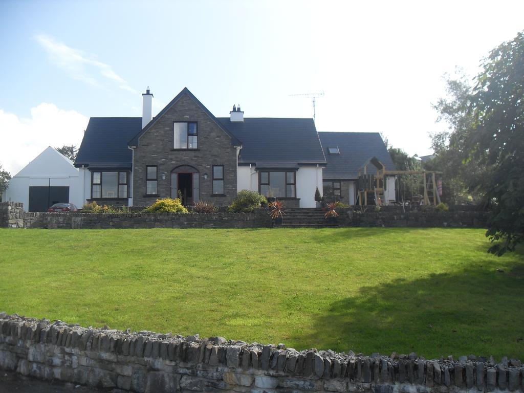 ドネゴール Milltown House Bed & Breakfast エクステリア 写真